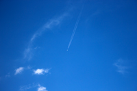 фото пассажирского самолета в небе с земли